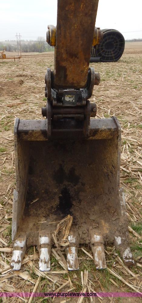 image for item I1007 1999 Komatsu PC120-6 excavator