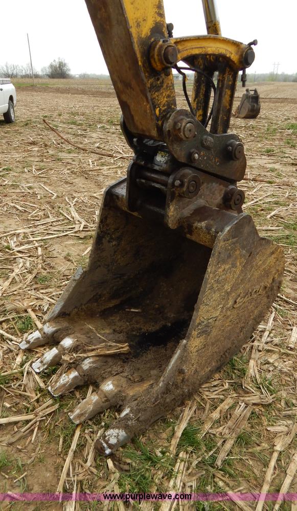 image for item I1007 1999 Komatsu PC120-6 excavator