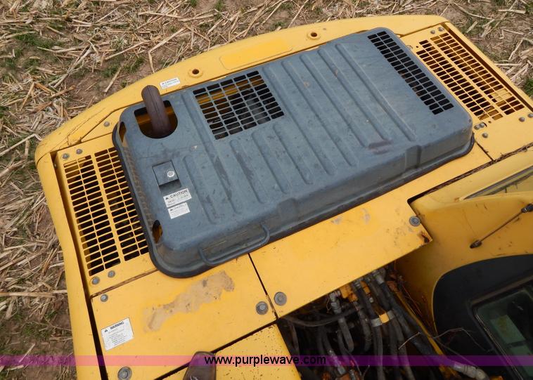 image for item I1007 1999 Komatsu PC120-6 excavator