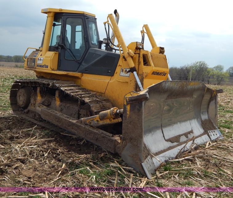 image for item I1008 1996 Komatsu D65EX-12 dozer
