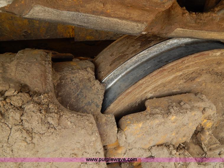 image for item I1008 1996 Komatsu D65EX-12 dozer