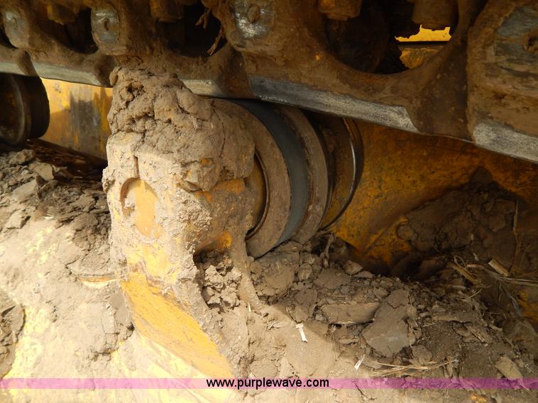 image for item I1008 1996 Komatsu D65EX-12 dozer