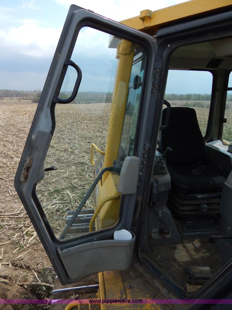 image for item I1008 1996 Komatsu D65EX-12 dozer