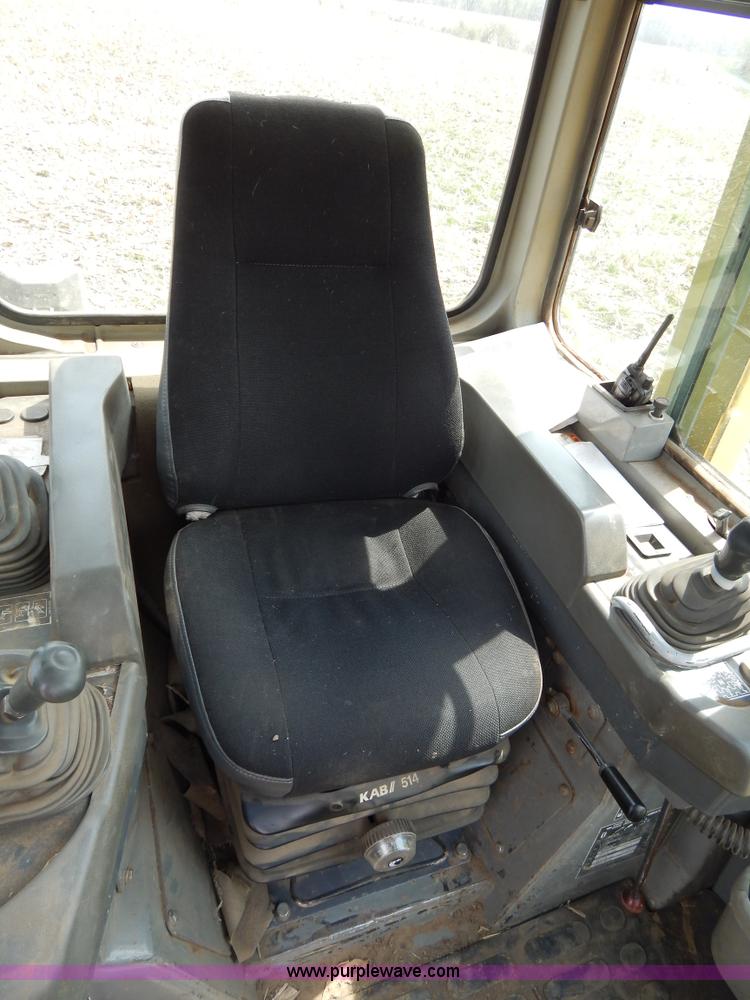 image for item I1008 1996 Komatsu D65EX-12 dozer