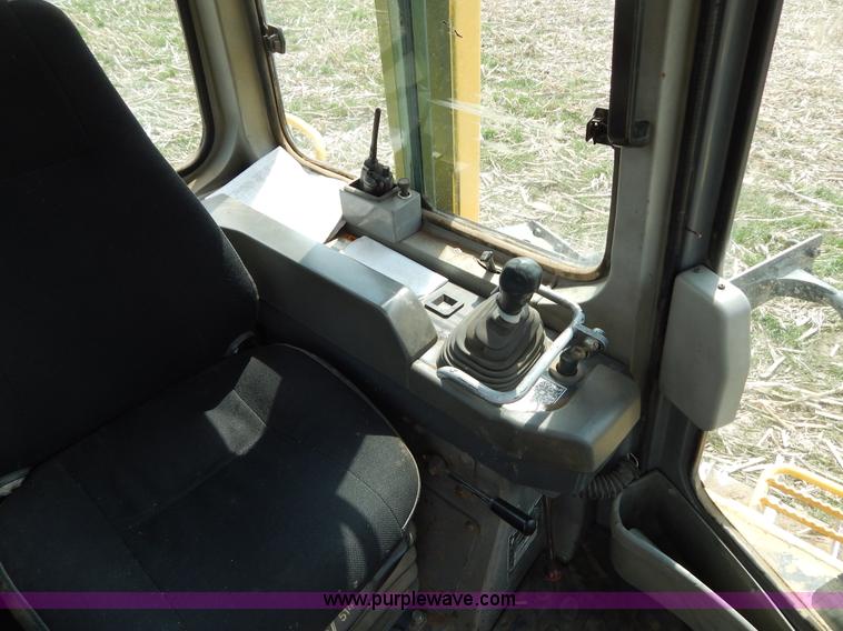 image for item I1008 1996 Komatsu D65EX-12 dozer