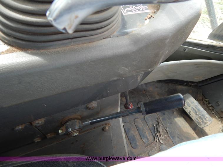 image for item I1008 1996 Komatsu D65EX-12 dozer