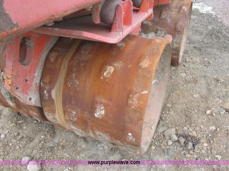 image for item I2729 1999 Ampac 33L2 trench compactor