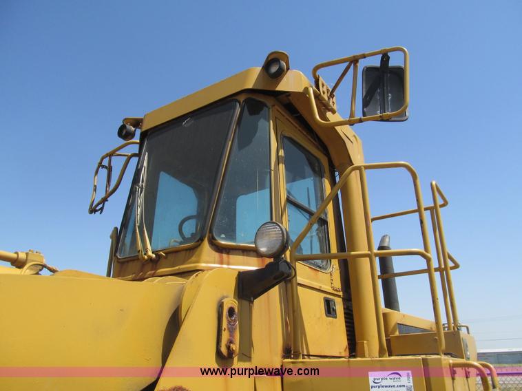 image for item I7056 1988 Caterpillar 980C wheel loader