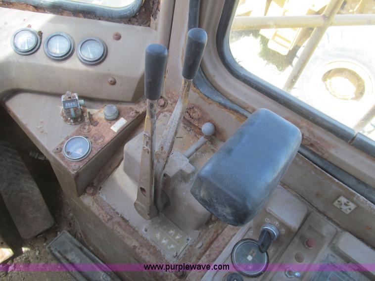 image for item I7056 1988 Caterpillar 980C wheel loader