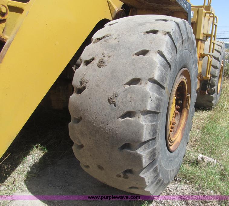 image for item I7056 1988 Caterpillar 980C wheel loader