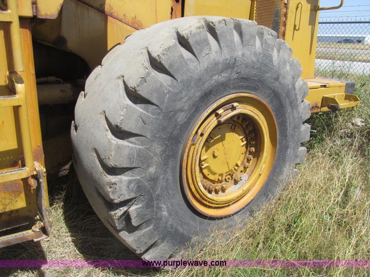 image for item I7056 1988 Caterpillar 980C wheel loader