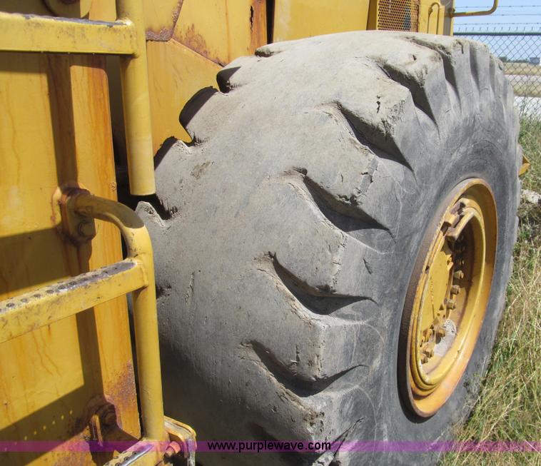 image for item I7056 1988 Caterpillar 980C wheel loader