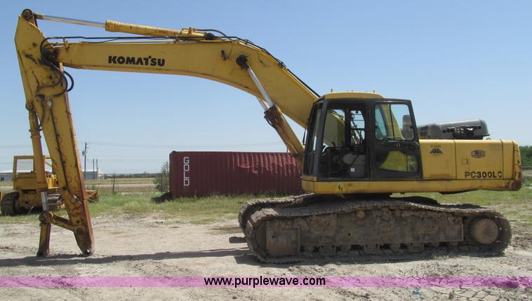 image for item I7057 1997 Komatsu PC300LC-6 excavator