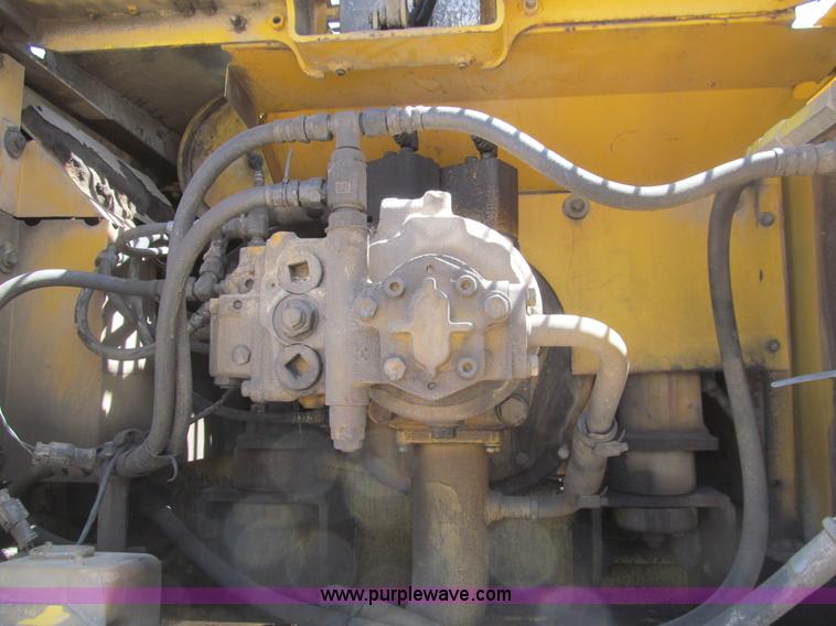 image for item I7057 1997 Komatsu PC300LC-6 excavator