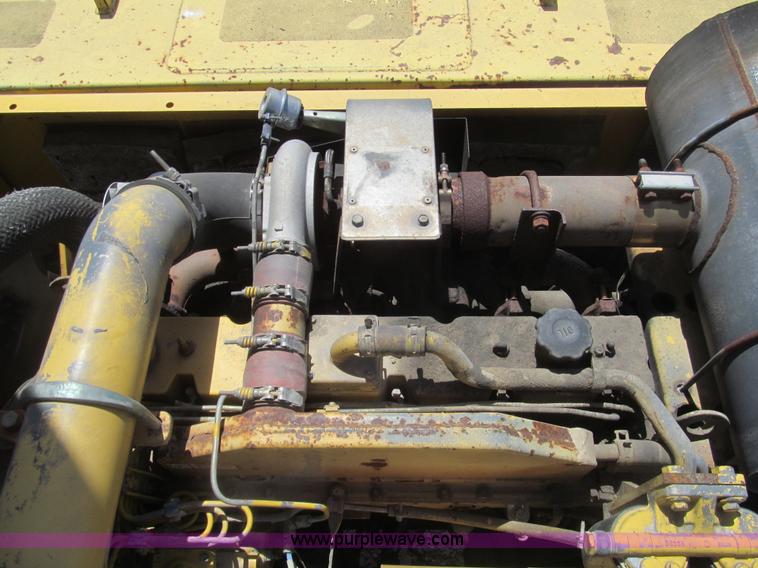 image for item I7057 1997 Komatsu PC300LC-6 excavator