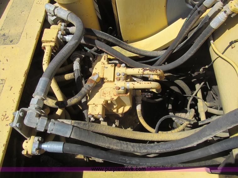 image for item I7057 1997 Komatsu PC300LC-6 excavator