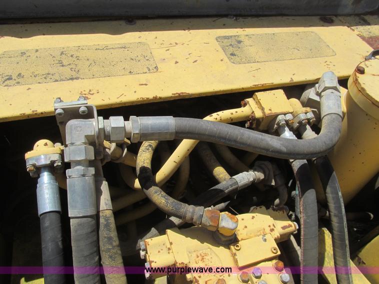 image for item I7057 1997 Komatsu PC300LC-6 excavator