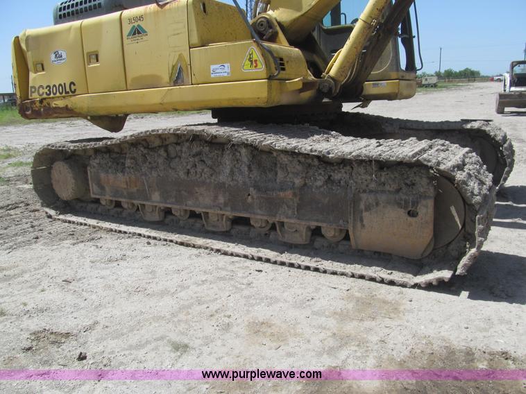 image for item I7057 1997 Komatsu PC300LC-6 excavator