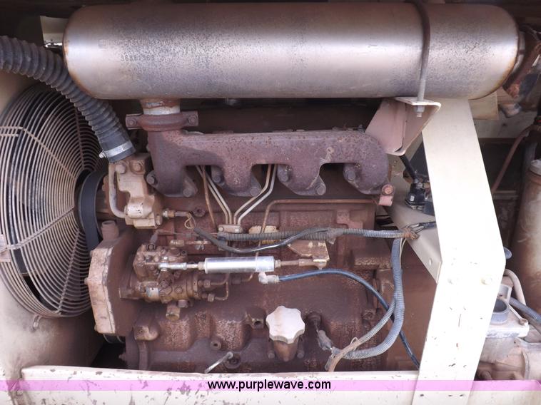 image for item I9025 2000 Ingersoll Rand 185WJD air compressor