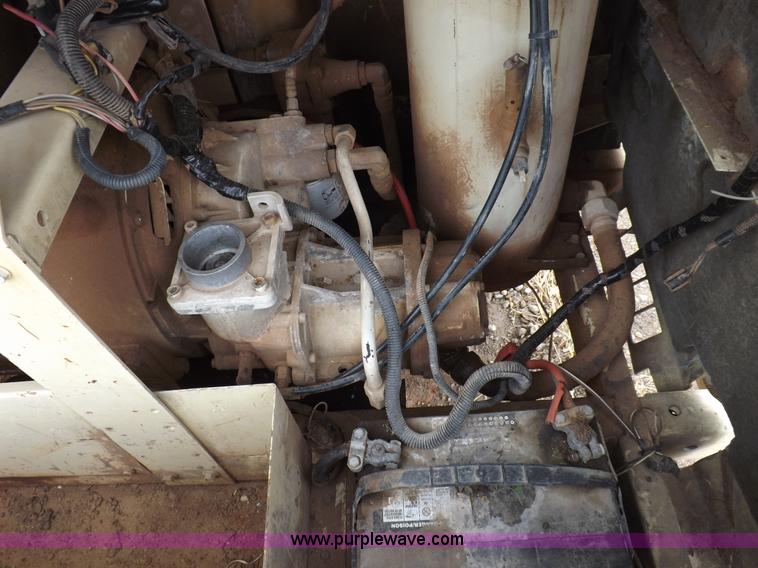 image for item I9025 2000 Ingersoll Rand 185WJD air compressor