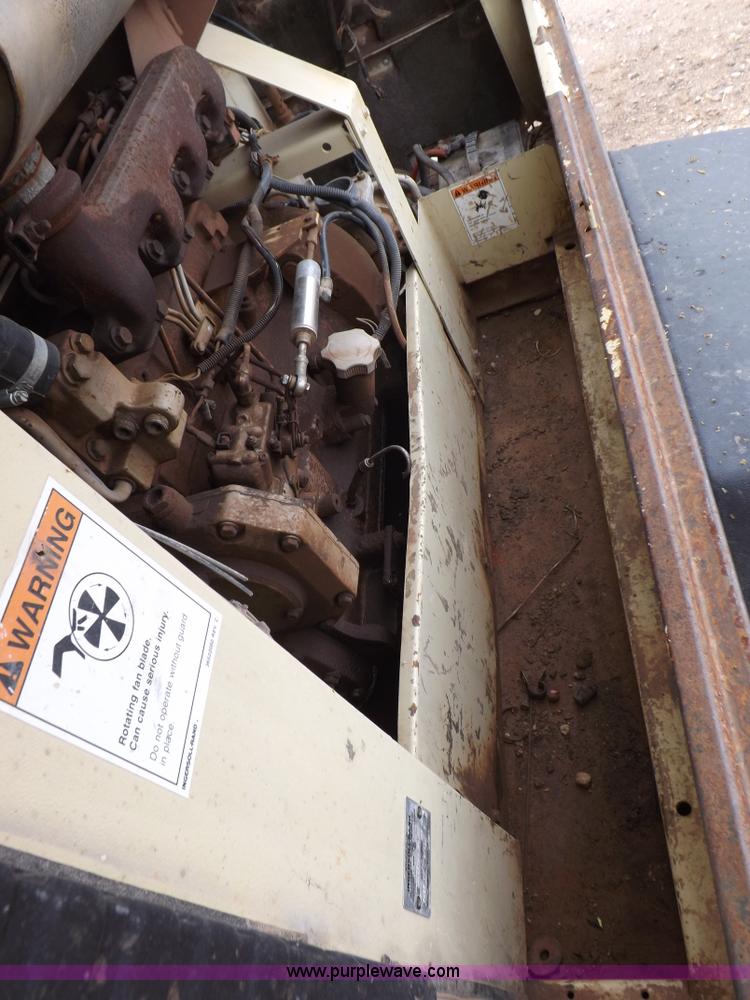 image for item I9025 2000 Ingersoll Rand 185WJD air compressor