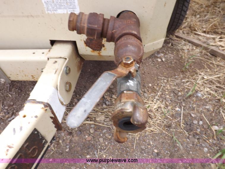 image for item I9025 2000 Ingersoll Rand 185WJD air compressor