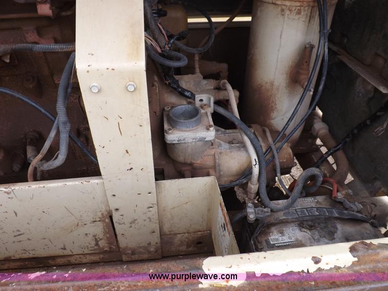 image for item I9025 2000 Ingersoll Rand 185WJD air compressor