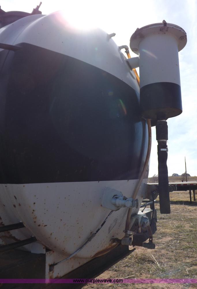 image for item I9036 1981 shop built barrel trailer