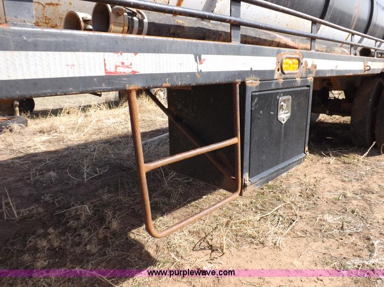 image for item I9036 1981 shop built barrel trailer