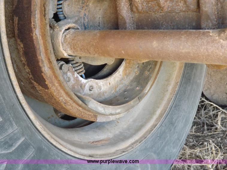 image for item I9036 1981 shop built barrel trailer