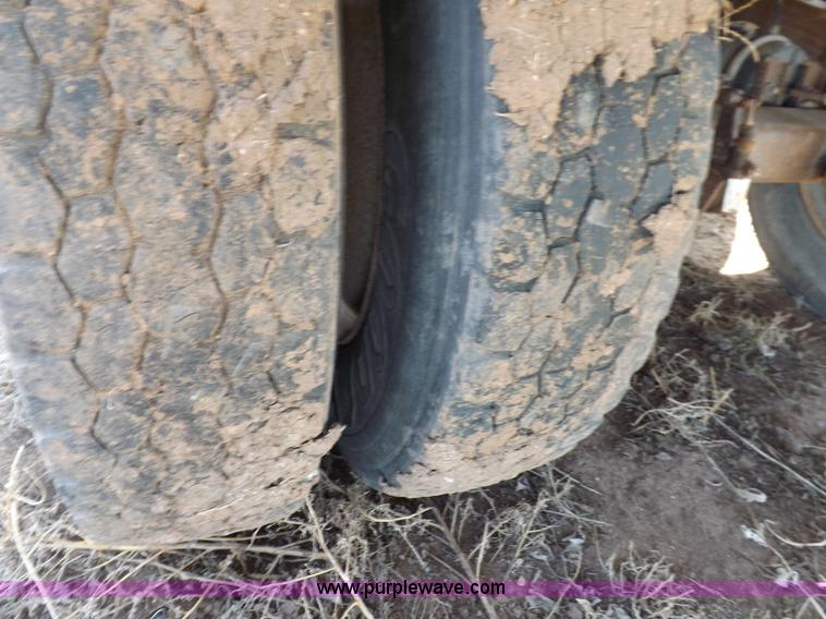 image for item I9036 1981 shop built barrel trailer