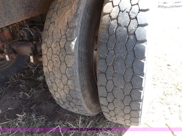 image for item I9036 1981 shop built barrel trailer