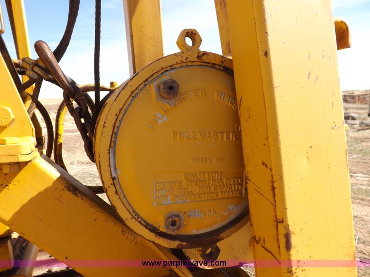 image for item I9037 1985 Caterpillar D3B dozer