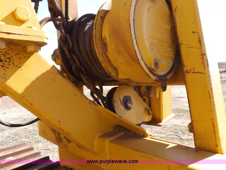image for item I9037 1985 Caterpillar D3B dozer