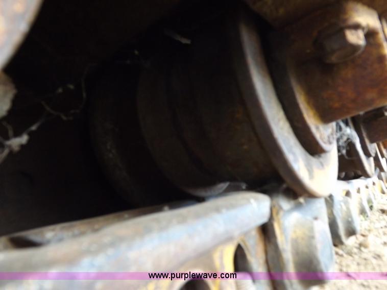 image for item I9037 1985 Caterpillar D3B dozer