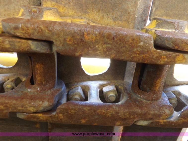 image for item I9037 1985 Caterpillar D3B dozer