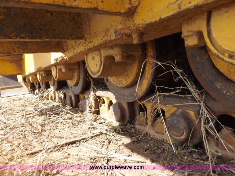 image for item I9037 1985 Caterpillar D3B dozer