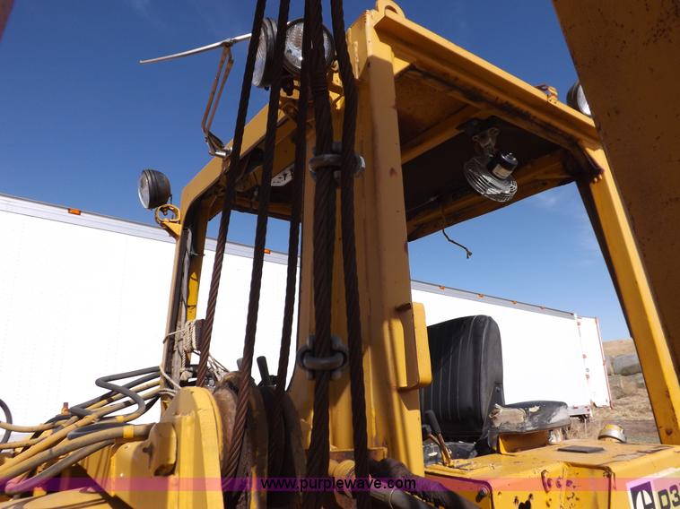 image for item I9037 1985 Caterpillar D3B dozer