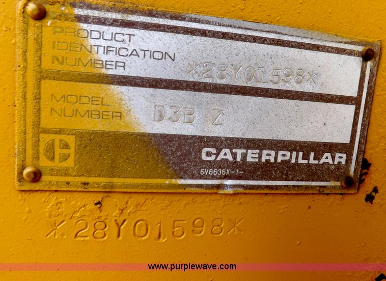 image for item I9037 1985 Caterpillar D3B dozer