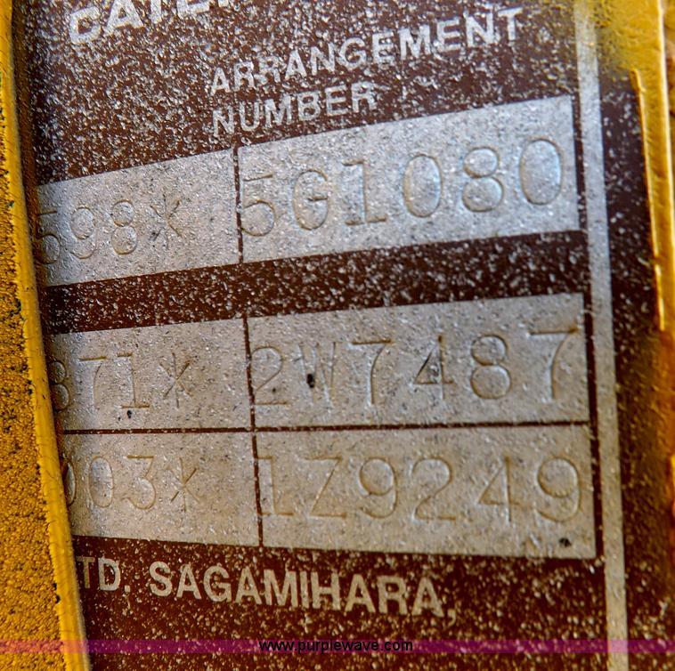 image for item I9037 1985 Caterpillar D3B dozer