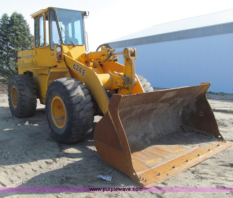 image for item J3481 1992 John Deere 624E wheel loader