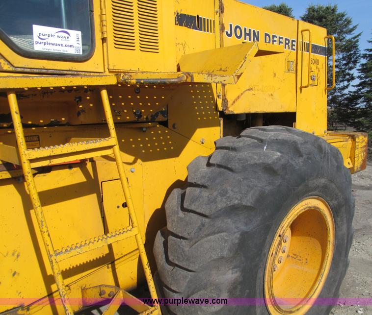 image for item J3481 1992 John Deere 624E wheel loader