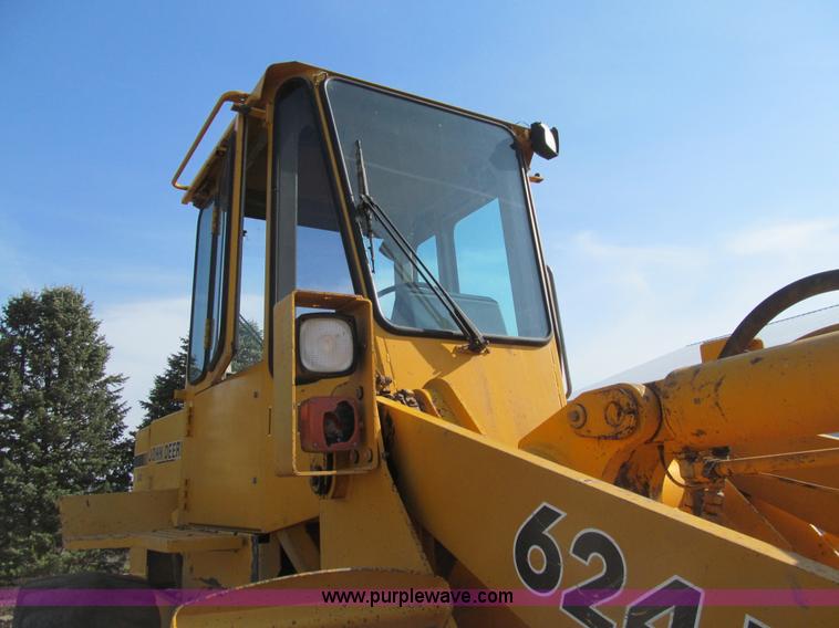 image for item J3481 1992 John Deere 624E wheel loader