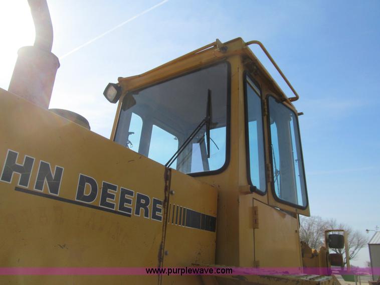 image for item J3481 1992 John Deere 624E wheel loader