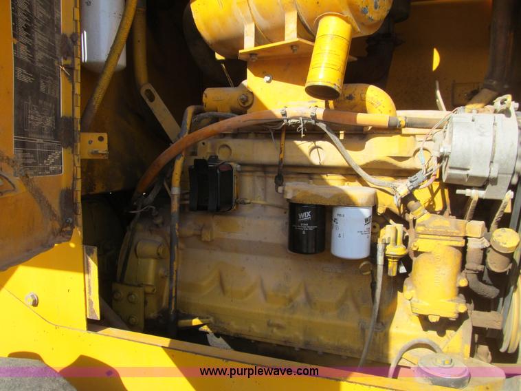 image for item J3481 1992 John Deere 624E wheel loader