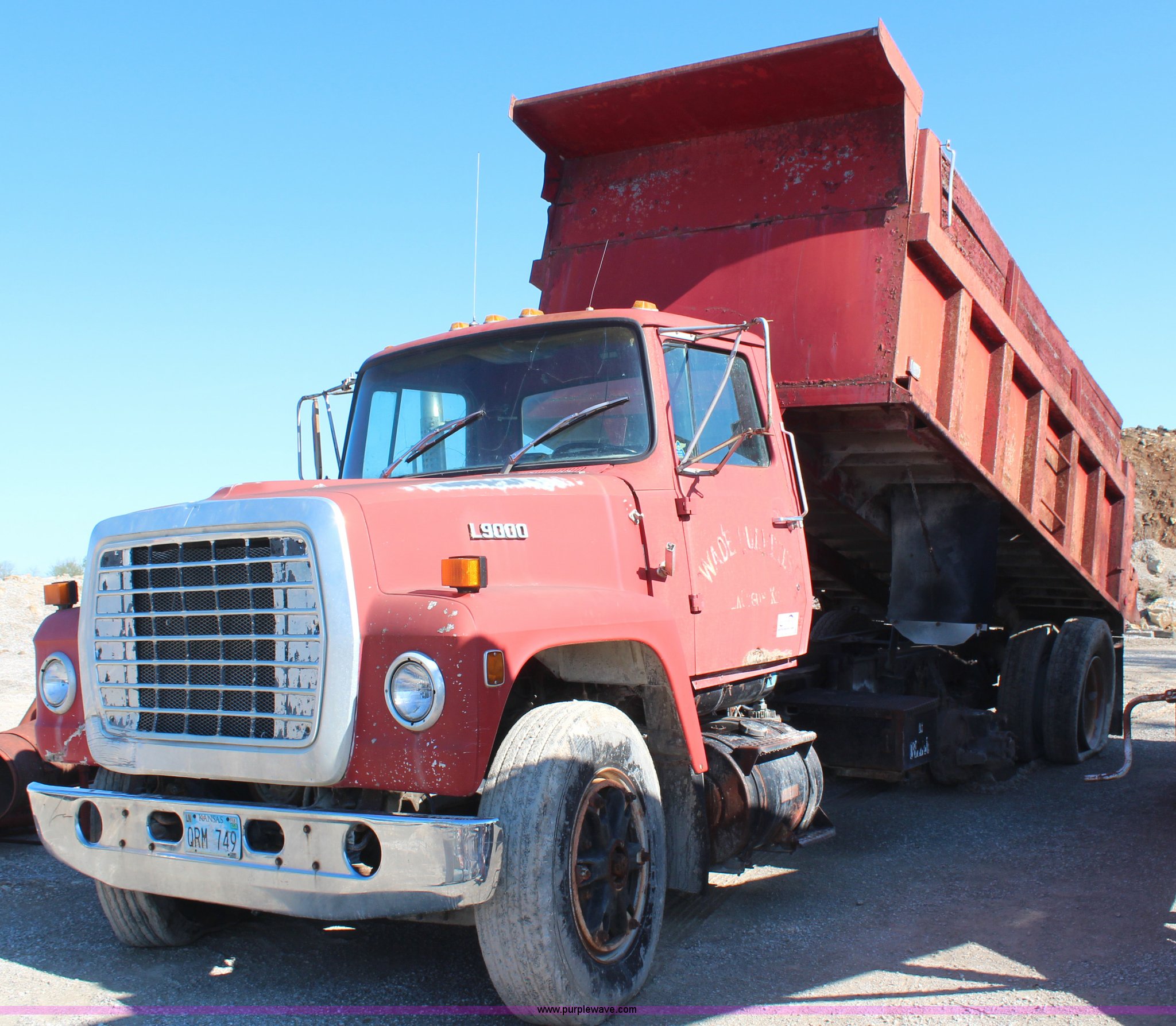 1985 Ford L9000 Dump Truck In La Cygne Ks Item H2632 Sold Purple Wave