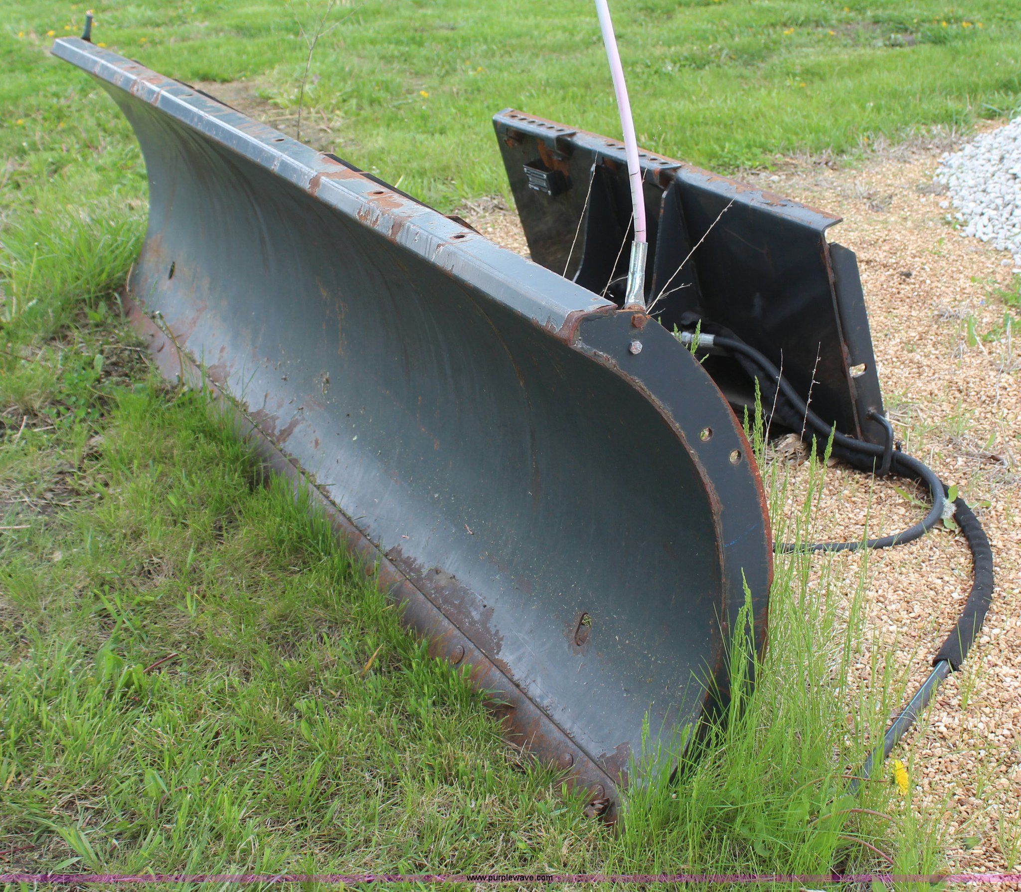 Bobcat blade attachment for skid steer in Gardner, KS Item H6109 sold