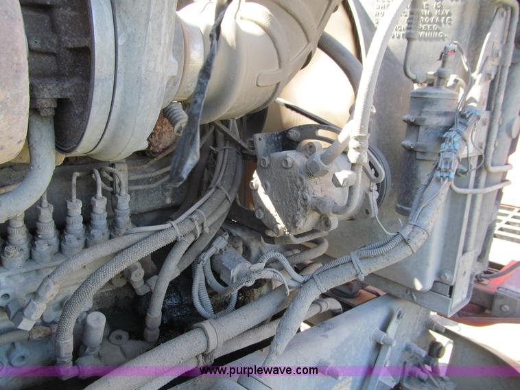 image for item E4700 1998 Mack CH613 semi truck