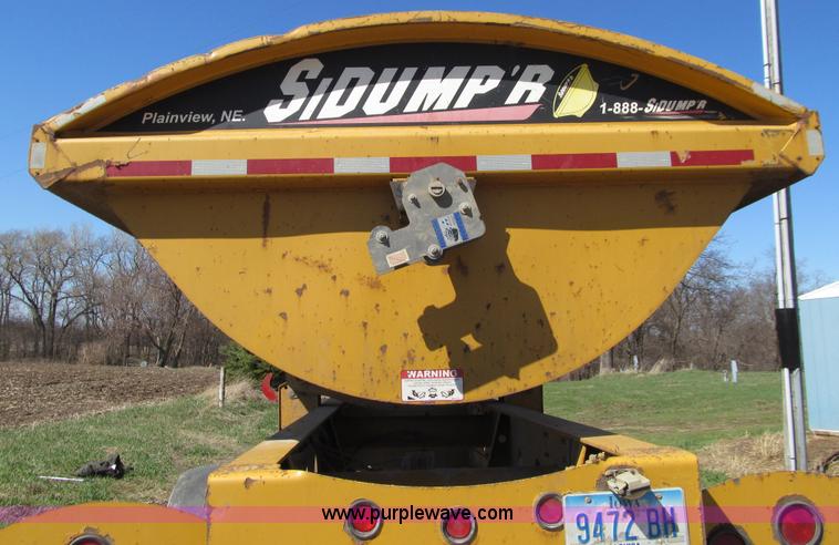 image for item E4701 2007 Sidumpr side dump trailer