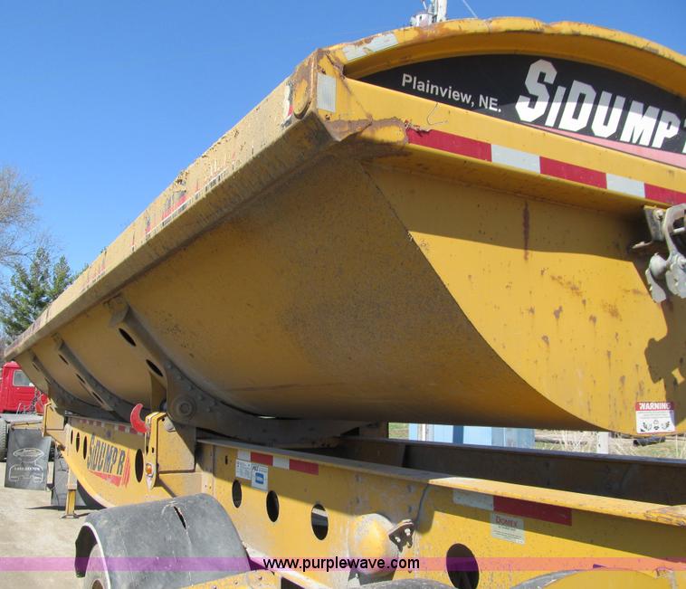 image for item E4701 2007 Sidumpr side dump trailer